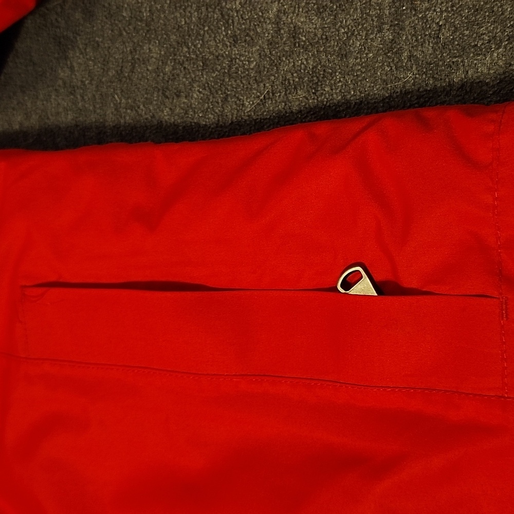 Top Golf Cutter and Buck addition Coat - Picture 5 of 16